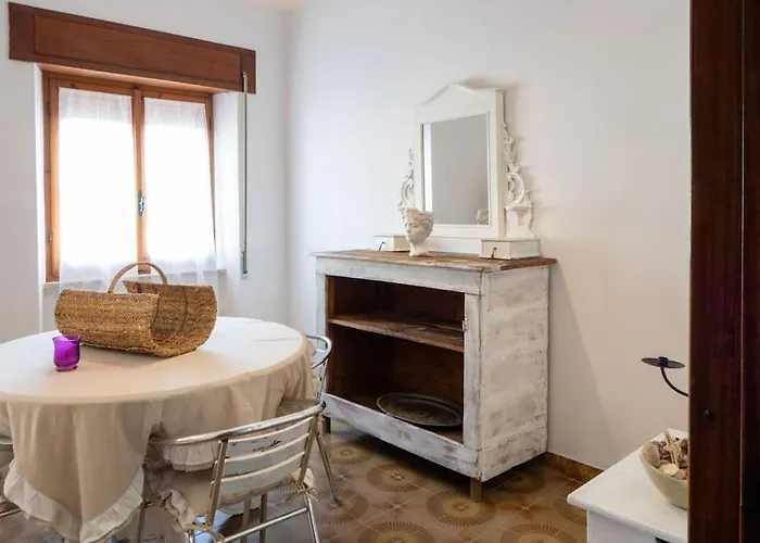 Casa Babylon, Bohemian Getaway