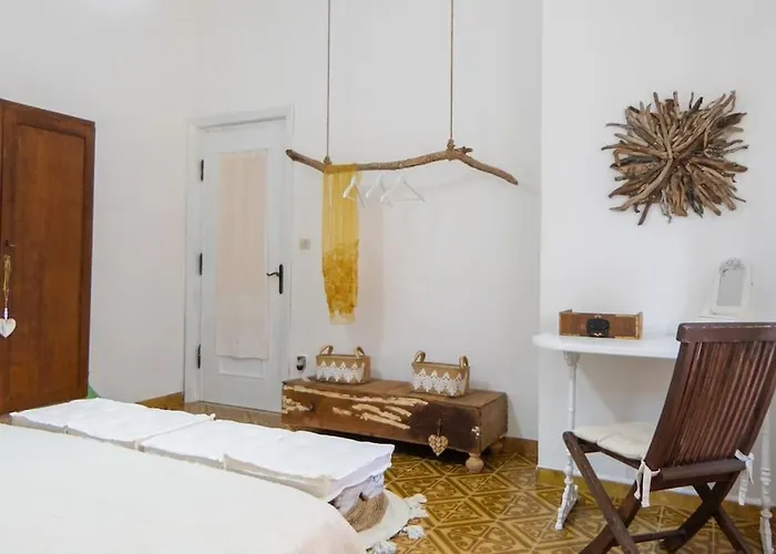 Casa Babylon, Bohemian Getaway *