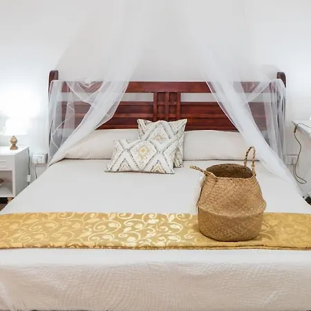 Casa Babylon, Bohemian Getaway *